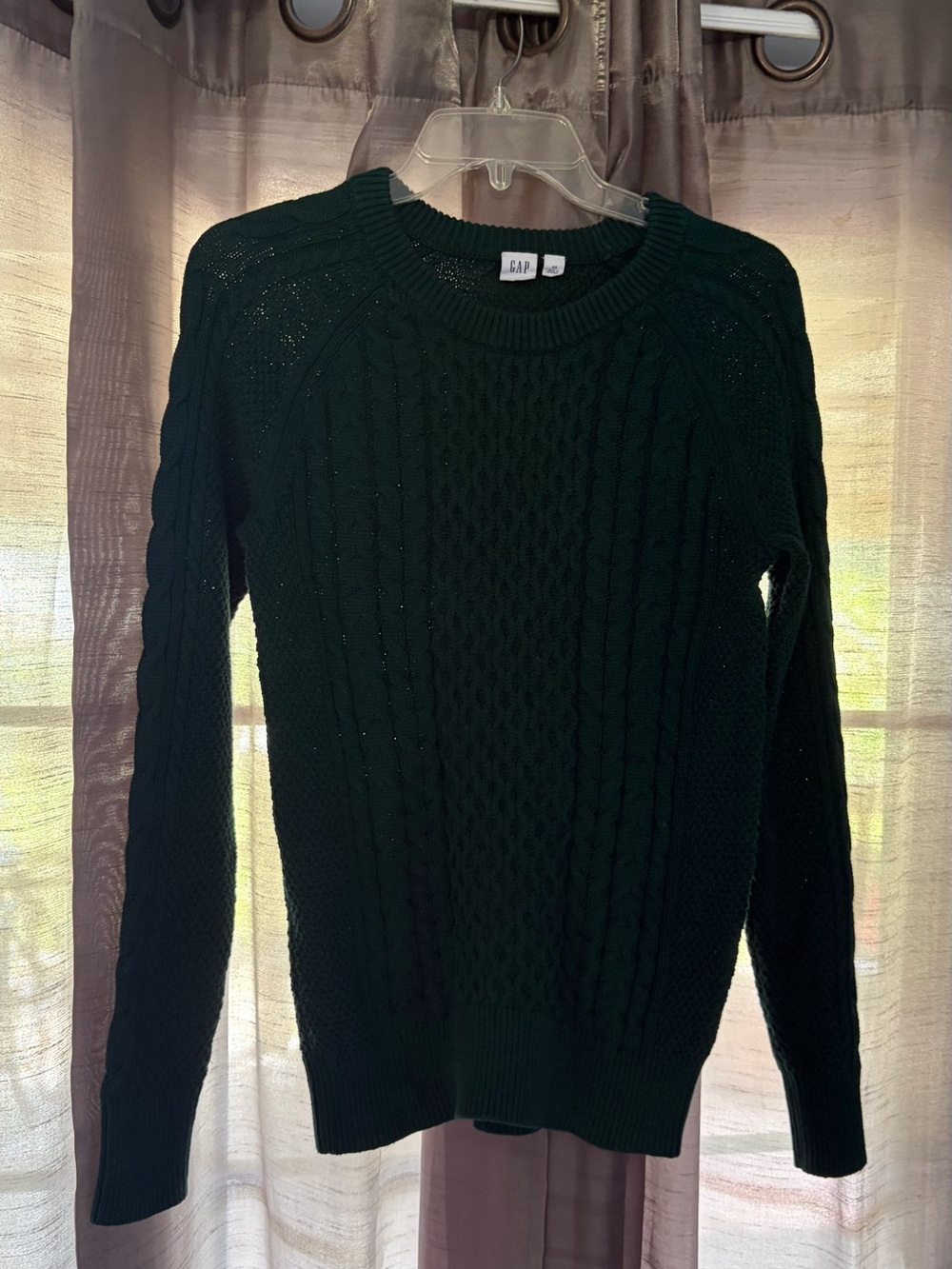 GAP Women's Dark Green Cable Knit Crewneck Sweater